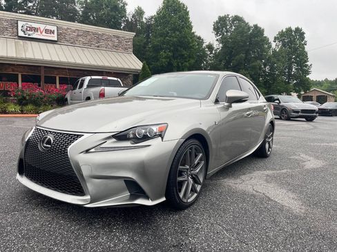 Used 2015 Lexus IS 250 w/ F-Sport Package RWD image 4