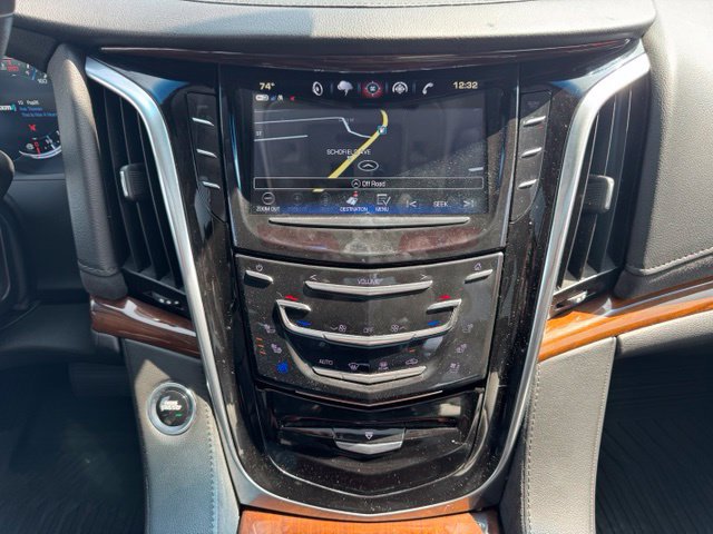 Used 2019 Cadillac Escalade ESV Premium Luxury AWD/4WD image 19