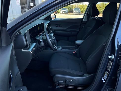 Used 2025 Hyundai Kona SEL image 10