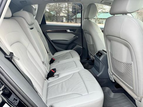 Used 2017 Audi Q5 2.0T Premium Plus image 21