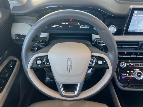 Certified 2022 Lincoln Corsair Grand Touring image 14