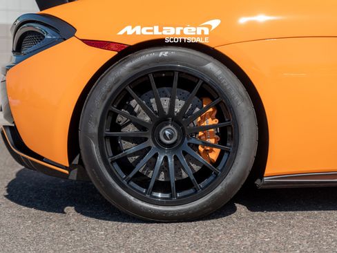 Used 2020 McLaren 620R image 36