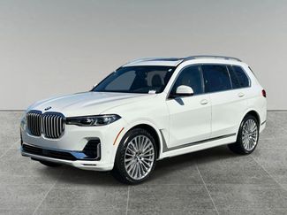 Used 2022 BMW X7 xDrive40i AWD/4WD video 1