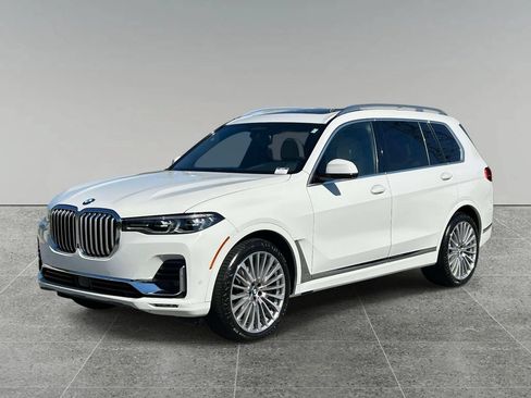 Used 2022 BMW X7 xDrive40i AWD/4WD image 1