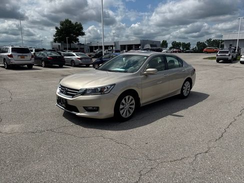 Used 2014 Honda Accord EX-L image 2