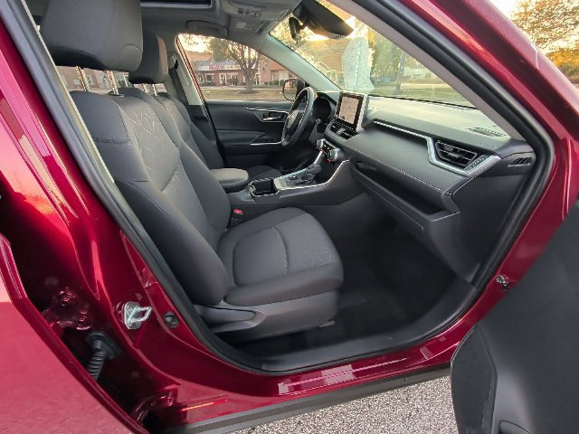 Certified 2024 Toyota RAV4 XLE w/ Convenience Package AWD/4WD image 3