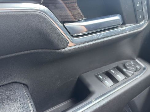 Used 2023 Chevrolet Silverado 1500 LT AWD/4WD image 17