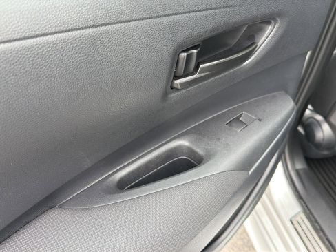 Used 2025 Toyota Corolla LE image 22