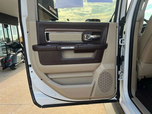 Used 2018 RAM 2500 Laramie w/ Convenience Group image 14