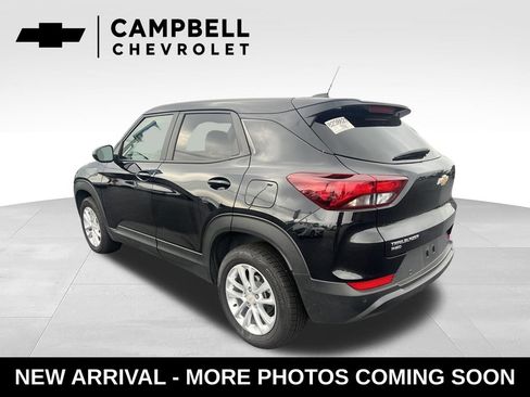 Used 2026 Chevrolet TrailBlazer LS w/ LS Convenience Package AWD/4WD image 3