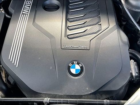 Used 2023 BMW X6 xDrive40i w/ M Sport Package image 34