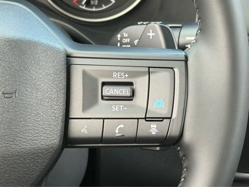 Used 2026 Nissan Rogue SV AWD/4WD image 26