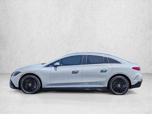 Used 2023 Mercedes-Benz EQE 500 4MATIC Sedan image 9