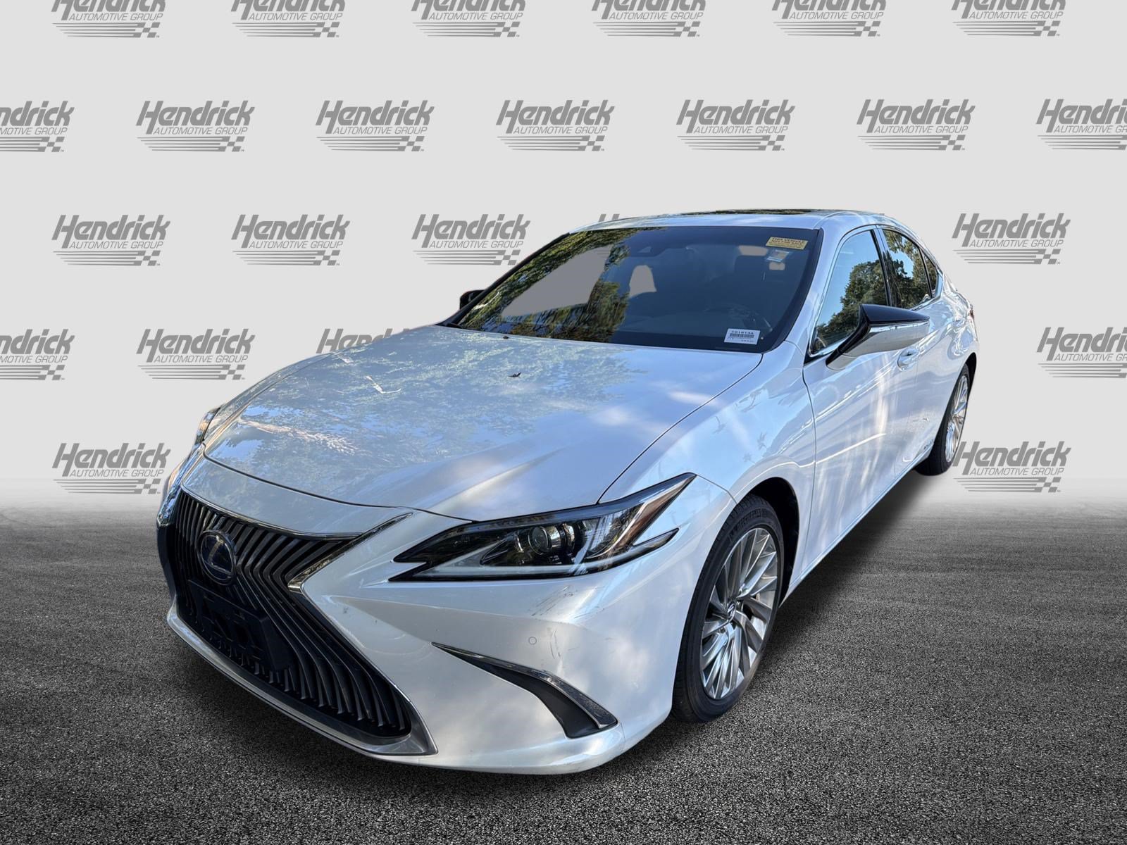 Used 2021 Lexus ES 300h w/ Accessory Package FWD image 5