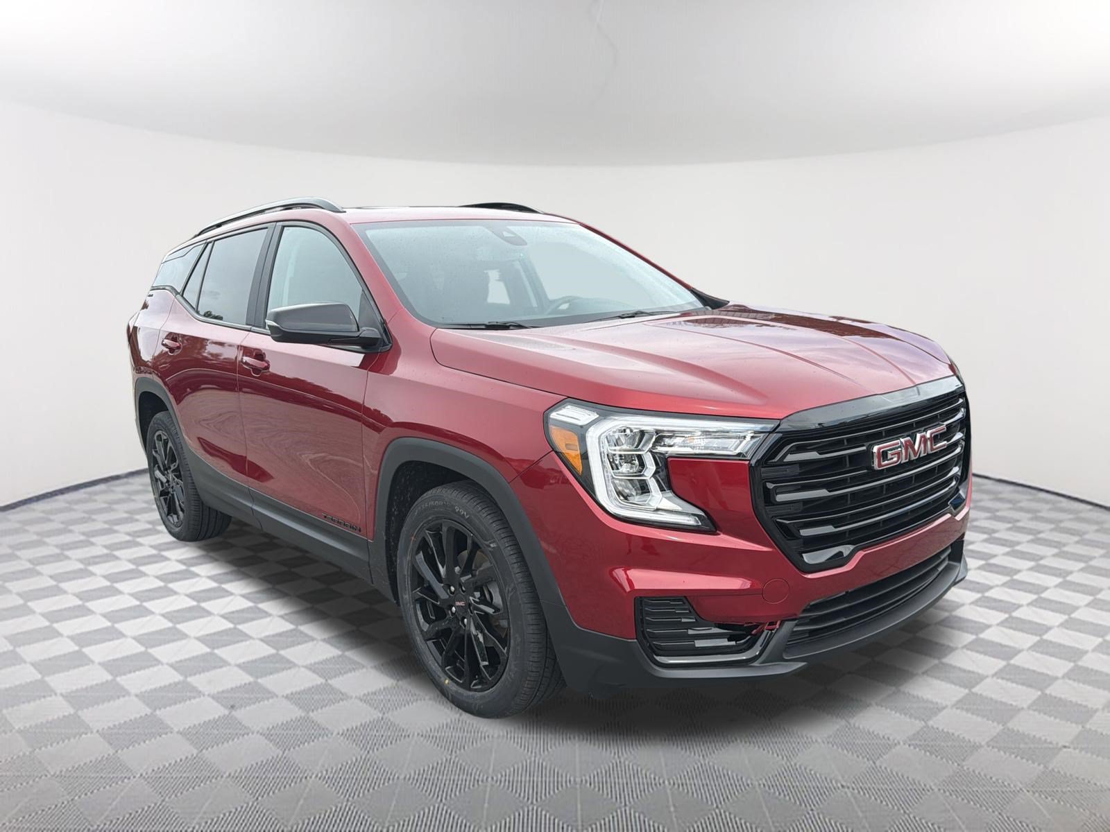Certified 2023 GMC Terrain SLE w/ Driver Convenience Package FWD image 3