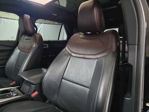 Used 2021 Ford Explorer Platinum w/ Equipment Group 601A image 25