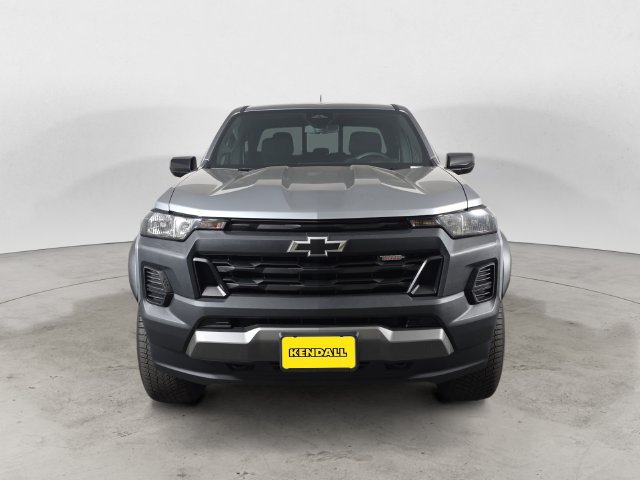 Used 2023 Chevrolet Colorado Trail Boss w/ LPO, Dark Essentials Package AWD/4WD image 2