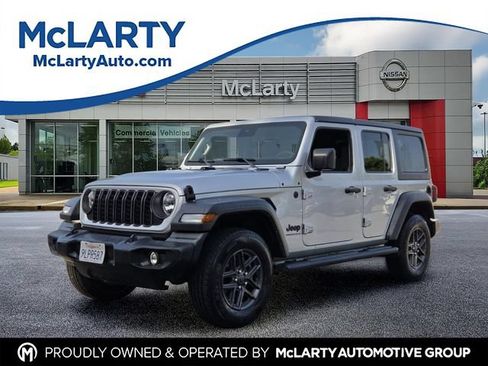 Used 2024 Jeep Wrangler Unlimited Sport AWD/4WD image 1