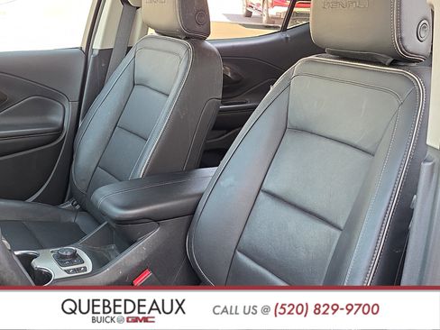 Used 2018 GMC Terrain Denali w/ Driver Alert Package II AWD/4WD image 10