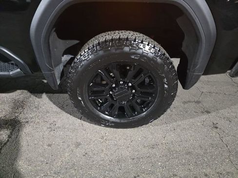 Used 2021 GMC Sierra 2500 Denali w/ Denali Black Diamond Edition image 27