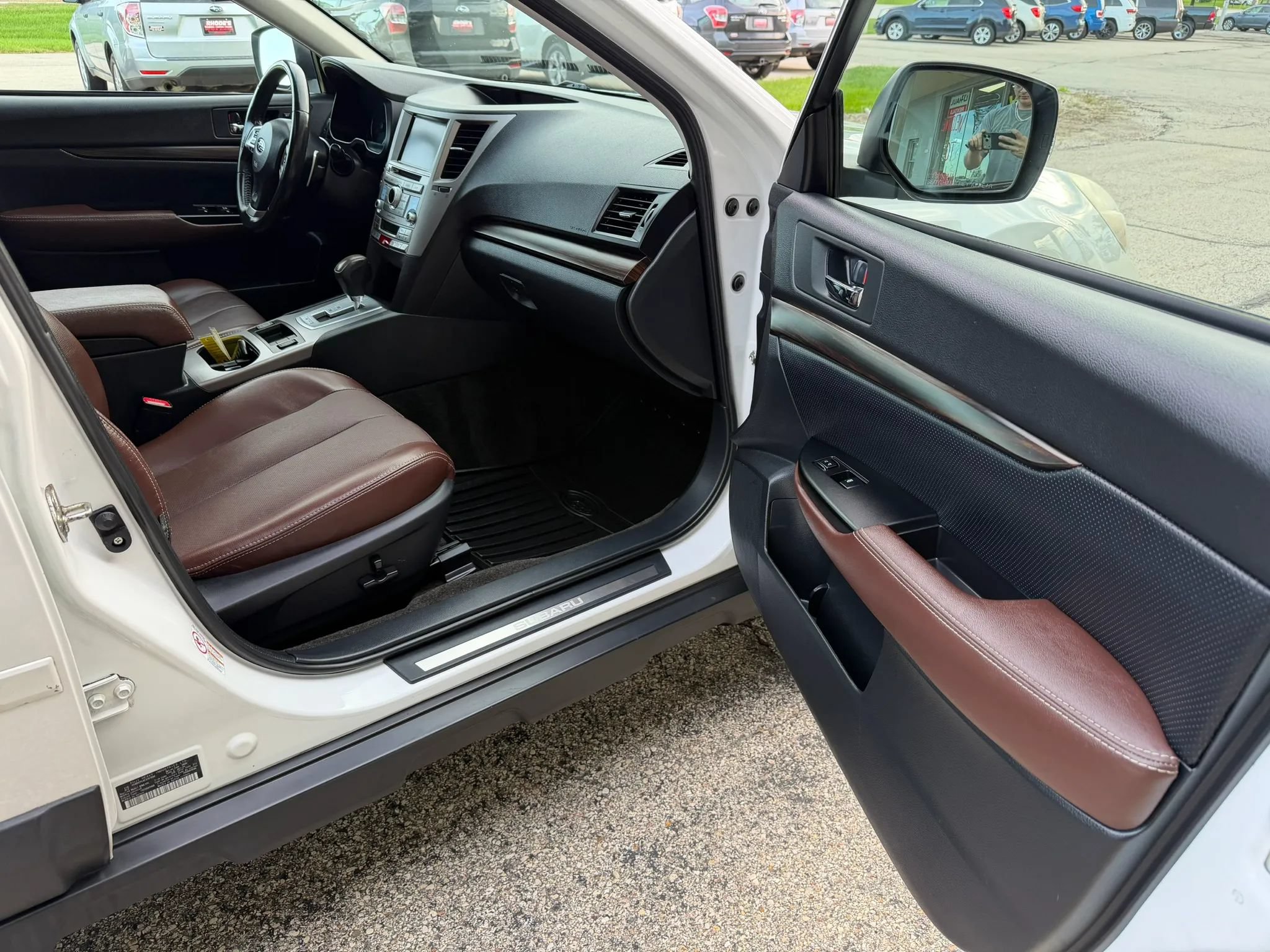 Used 2014 Subaru Outback 2.5i Limited AWD/4WD image 13
