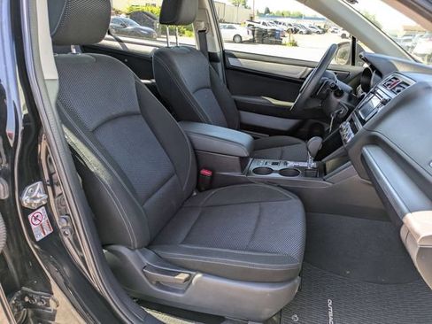 Used 2019 Subaru Outback 2.5i AWD/4WD image 22