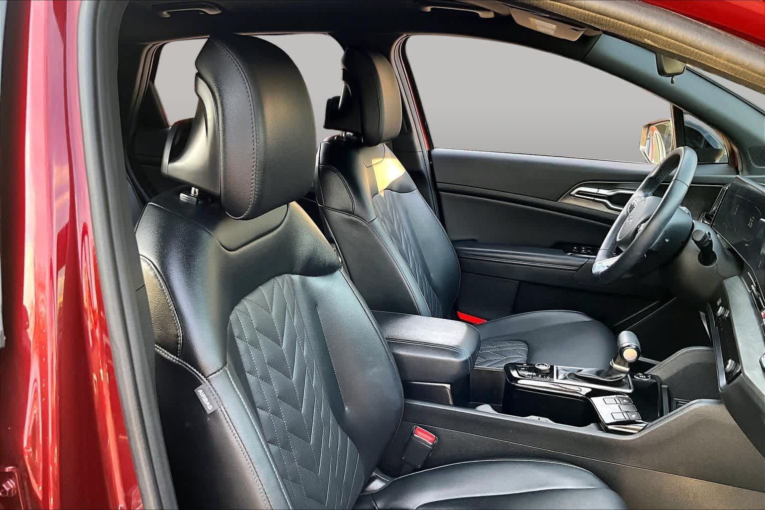 Used 2024 Kia Sportage X-Line AWD/4WD image 9