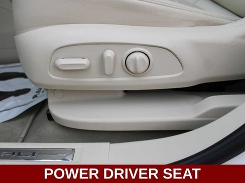 Used 2022 GMC Acadia Denali w/ Denali Technology Package FWD image 3
