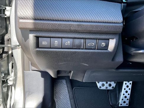 Used 2026 Toyota Camry SE image 31