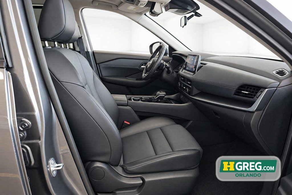 Used 2023 Nissan Rogue SV w/ SV Premium B Package AWD/4WD image 11