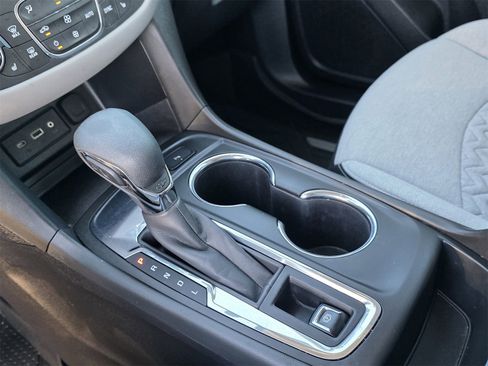 Used 2022 Chevrolet Equinox LT image 15