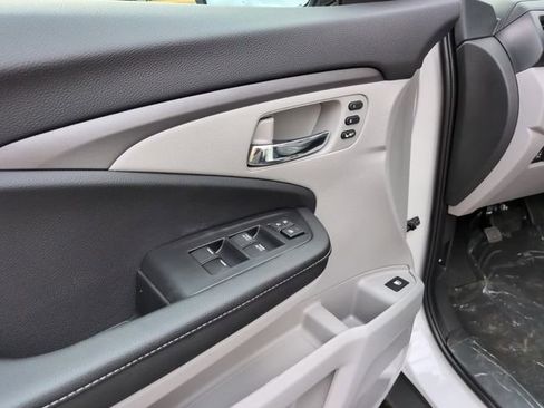 New 2026 Honda Ridgeline RTL image 15