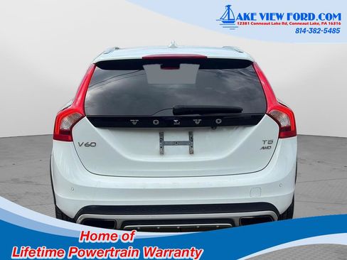 Used 2016 Volvo V60 T5 Cross Country AWD/4WD image 7