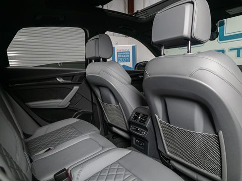 Used 2023 Audi SQ5 Prestige w/ Prestige Package image 31