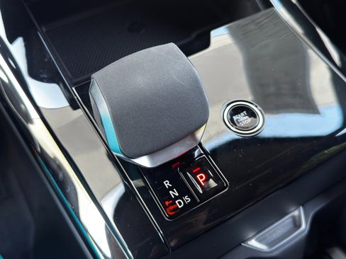 Used 2024 Land Rover Range Rover Sport Autobiography image 36