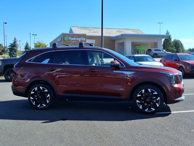 Certified 2025 Kia Sorento EX FWD image 7