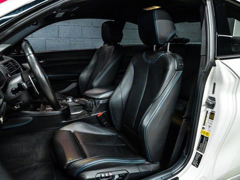 Used 2017 BMW M2 RWD image 35