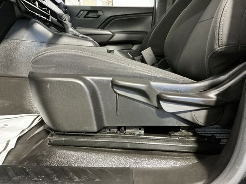 Used 2023 Chevrolet Colorado W/T image 22