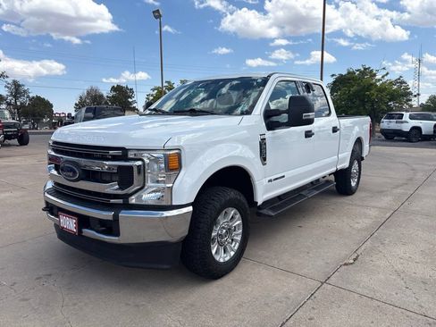 Used 2021 Ford F250 XLT w/ FX4 Off-Road Package AWD/4WD image 3