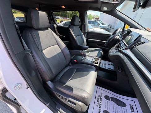 Used 2025 Honda Odyssey Sport-L image 29