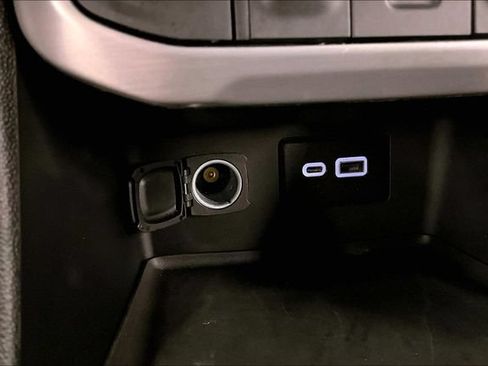 Used 2023 GMC Acadia SLE FWD image 30