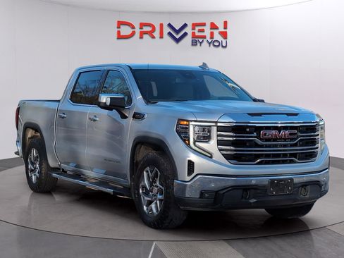 Used 2022 GMC Sierra 1500 SLT w/ SLT Premium Plus Package image 8