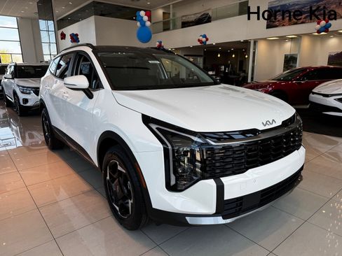 New 2026 Kia Sportage EX image 2