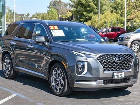 Certified 2022 Hyundai Palisade Calligraphy w/ Winter Package image 3