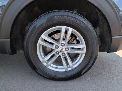 Certified 2023 Ford Explorer XLT w/ Equipment Group 202A AWD/4WD image 11