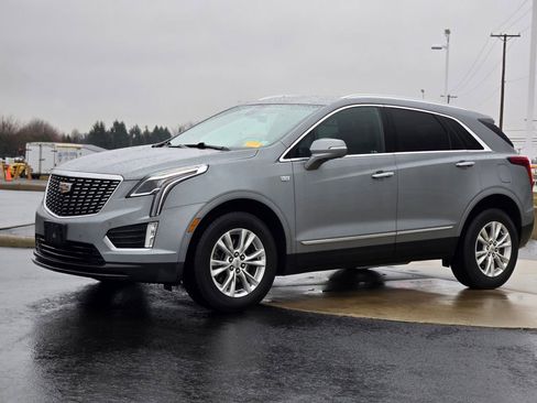 Used 2023 Cadillac XT5 Luxury image 3