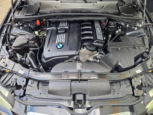 Used 2011 BMW 328i Convertible RWD image 18