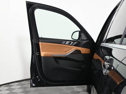 Certified 2023 BMW X7 xDrive40i w/ Premium Package image 29