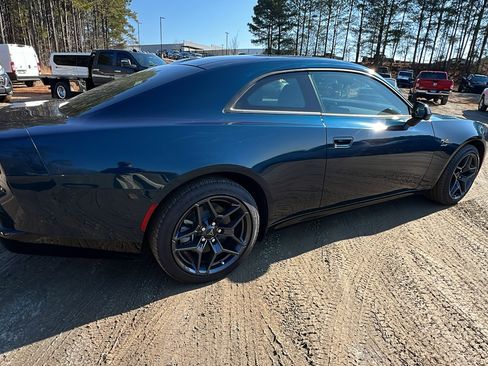 Used 2024 Dodge Charger R/T w/ Plus Group image 8