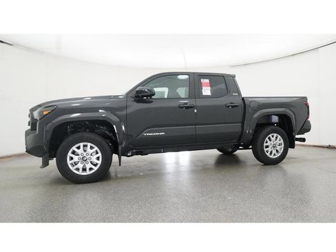 New 2025 Toyota Tacoma SR5 image 18